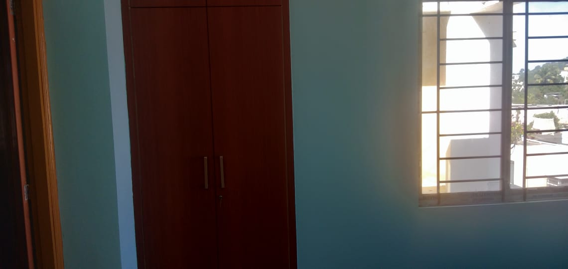 Semi Furnished 3bhk in New Sarania, Guwahati, Assam, India for Rent